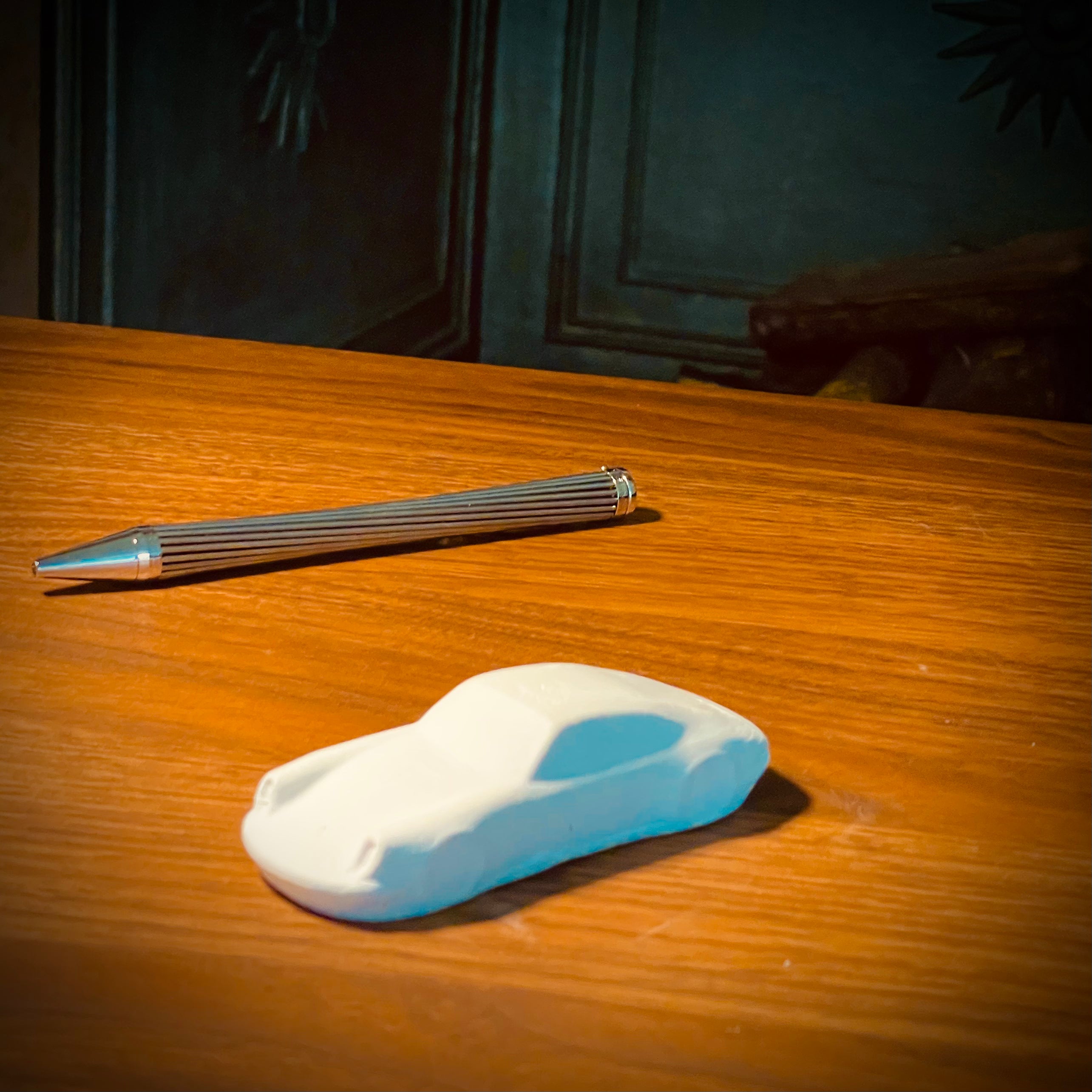 911 Skulptur aus Gipskeramik - 10cm in weiß